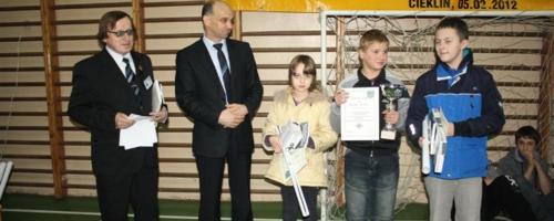 XII Turniej Warcab 100 - polowych w Cieklinie XII Turniej Warcab 100 - polowych w Cieklinie