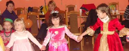 Dzieci z Kopanin aktywnie spędziły czas zimowych ferii Dzieci z Kopanin aktywnie spędziły czas zimowych ferii
