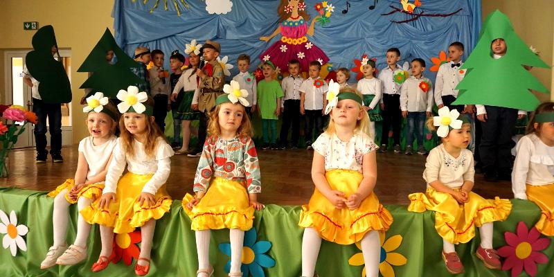 IX Gminny Przegląd Piosenki Przedszkolnej - Gmina Dębowiec IX Gminny Przegląd Piosenki Przedszkolnej - Gmina Dębowiec