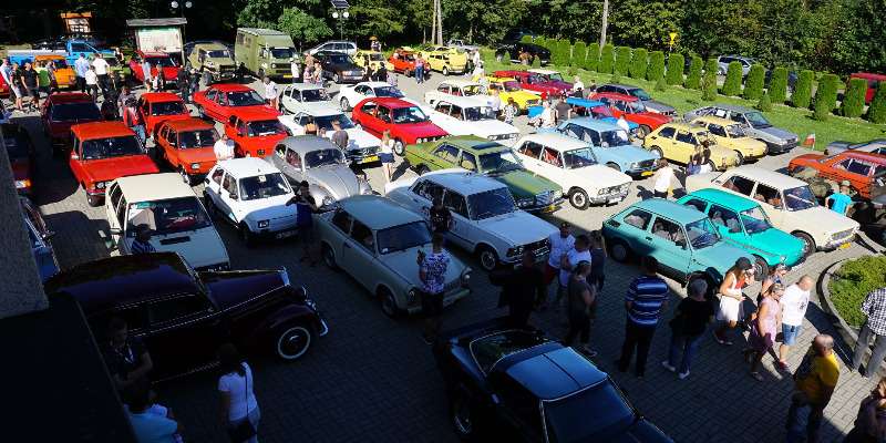 Pierwszy zlot pojazdów zabytkowych „Youngtimer” Jasło zakończył się pełnym sukcesem Pierwszy zlot pojazdów zabytkowych „Youngtimer” Jasło zakończył się pełnym sukcesem