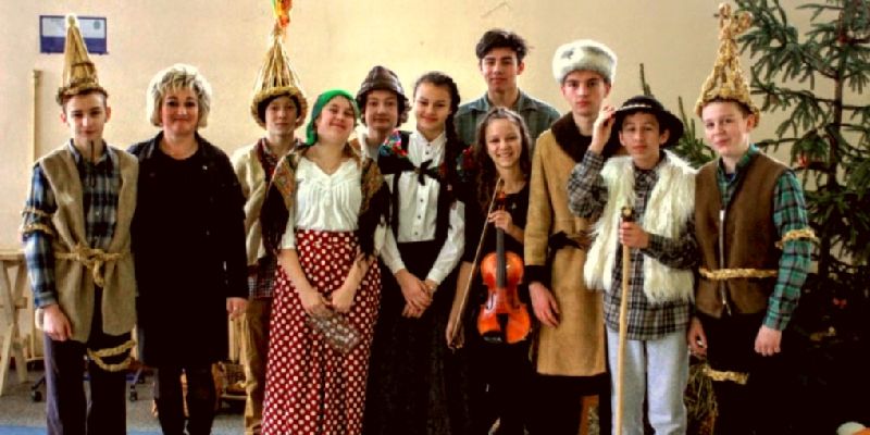 „Na scynście, na zdrowie …” czyli X Powiatowy Przegląd Zespołów Kolędniczych „Na scynście, na zdrowie …” czyli X Powiatowy Przegląd Zespołów Kolędniczych
