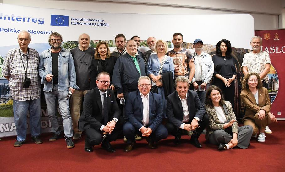 Zakończyliśmy projekt „Nasze Pogranicze”. Jasło i Vranov nad Topľou połączyły siły wokół kultury, sztuki i wspólnego dziedzictwa – Muzeum Regionalne w Jaśle Zakończyliśmy projekt „Nasze Pogranicze”. Jasło i Vranov nad Topľou połączyły siły wokół kultury, sztuki i wspólnego dziedzictwa – Muzeum Regionalne w Jaśle